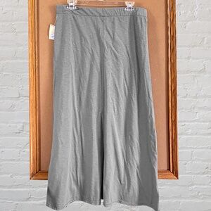 Sonoma Life and Style Gray Skirt SIze Medium